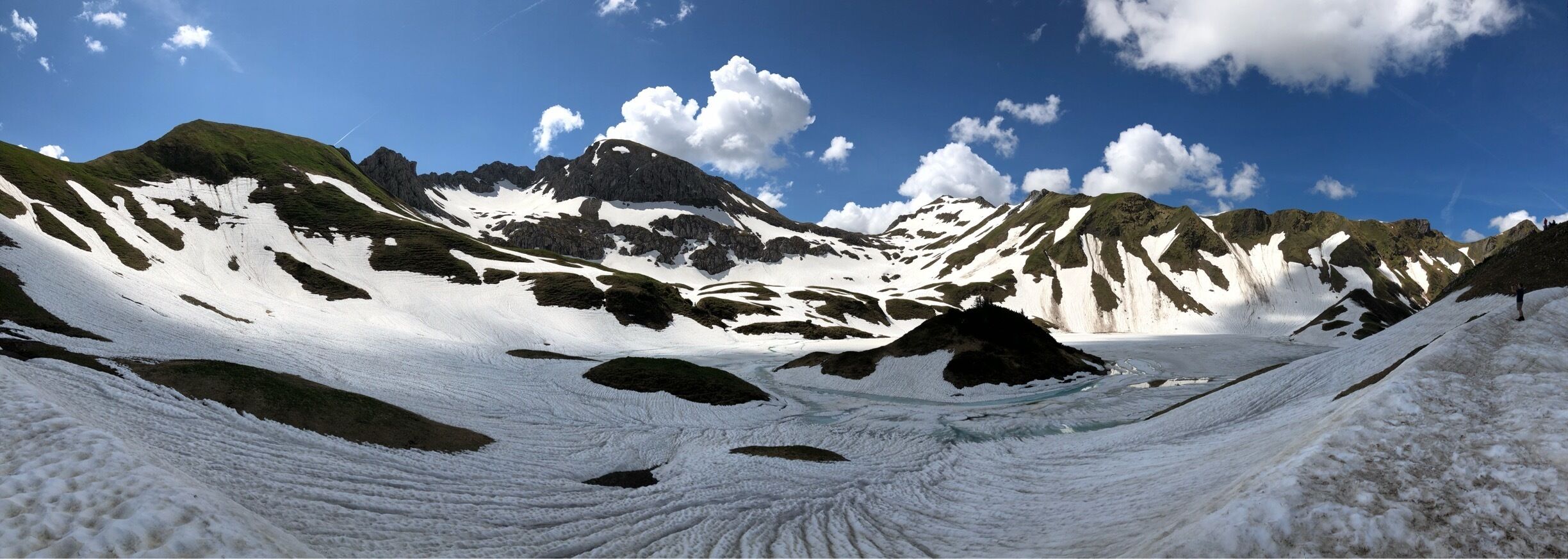 Schrecksee in May 
#hiking
#aquatrover