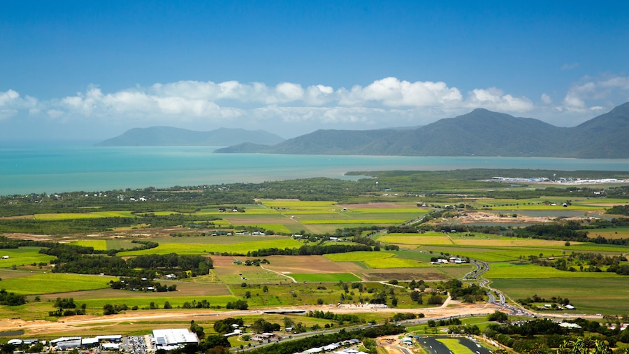 Kuranda which includes tranquil scenes, general coastal views and landscape views