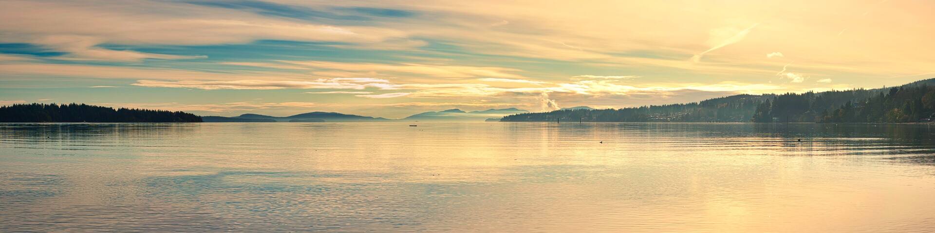Panoramic view of the Pacific shore taken from the town of Ladysmith, BC