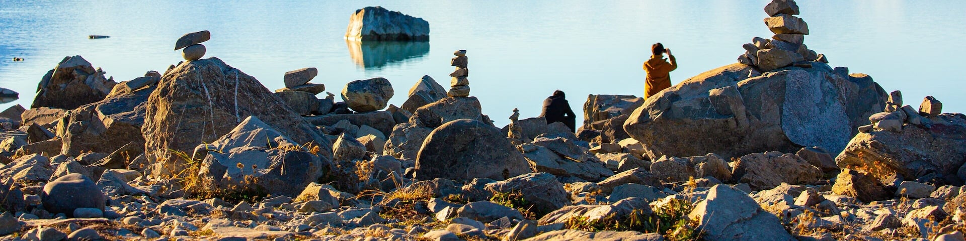 Lake Tekapo featuring a lake or waterhole