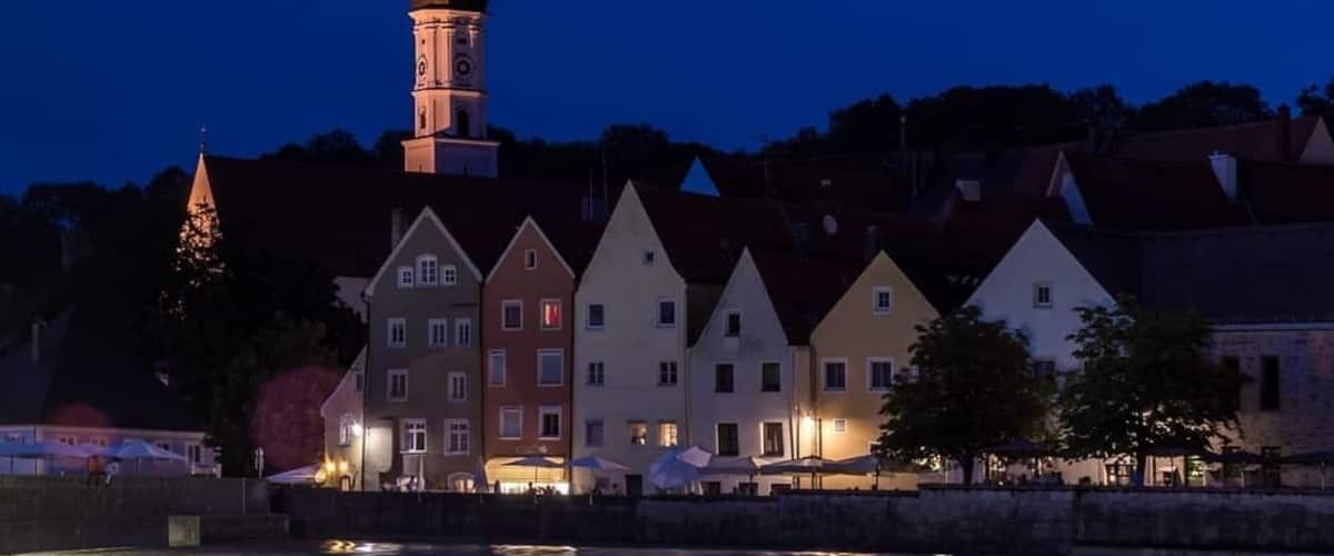 The city center of Landsberg am Lech offers some opportunities for photography, either cityscapes with the steps on the river here or the old town with some ancient houses.