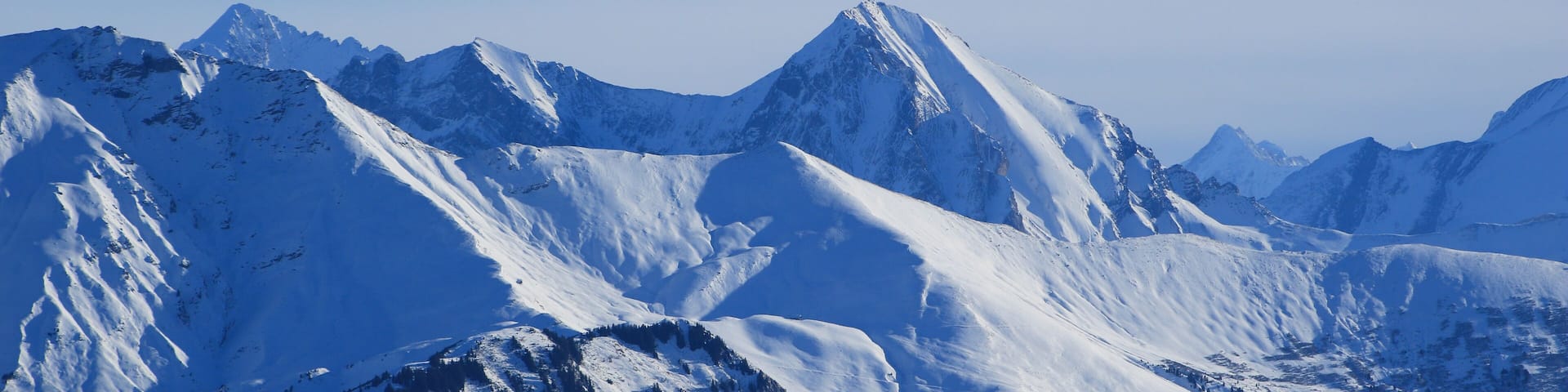 Mountain ranges in the Bernese Oberland.