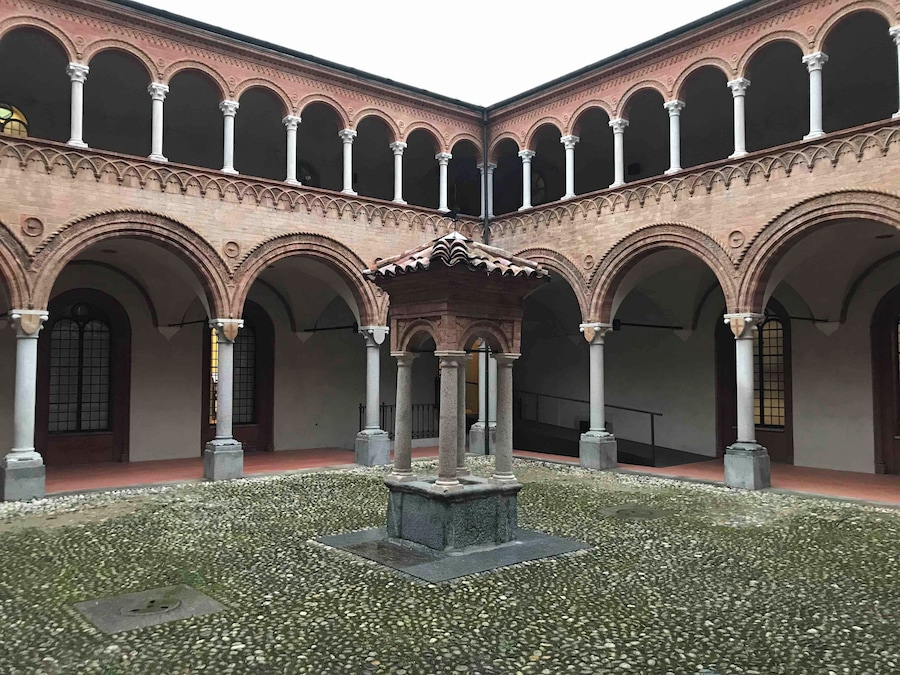 In this ancient cloister in the Lodi’s old hospital you find a unique museum where on display are anatomical human body parts mummified by doctor Paolo Gorini in the 19th century.