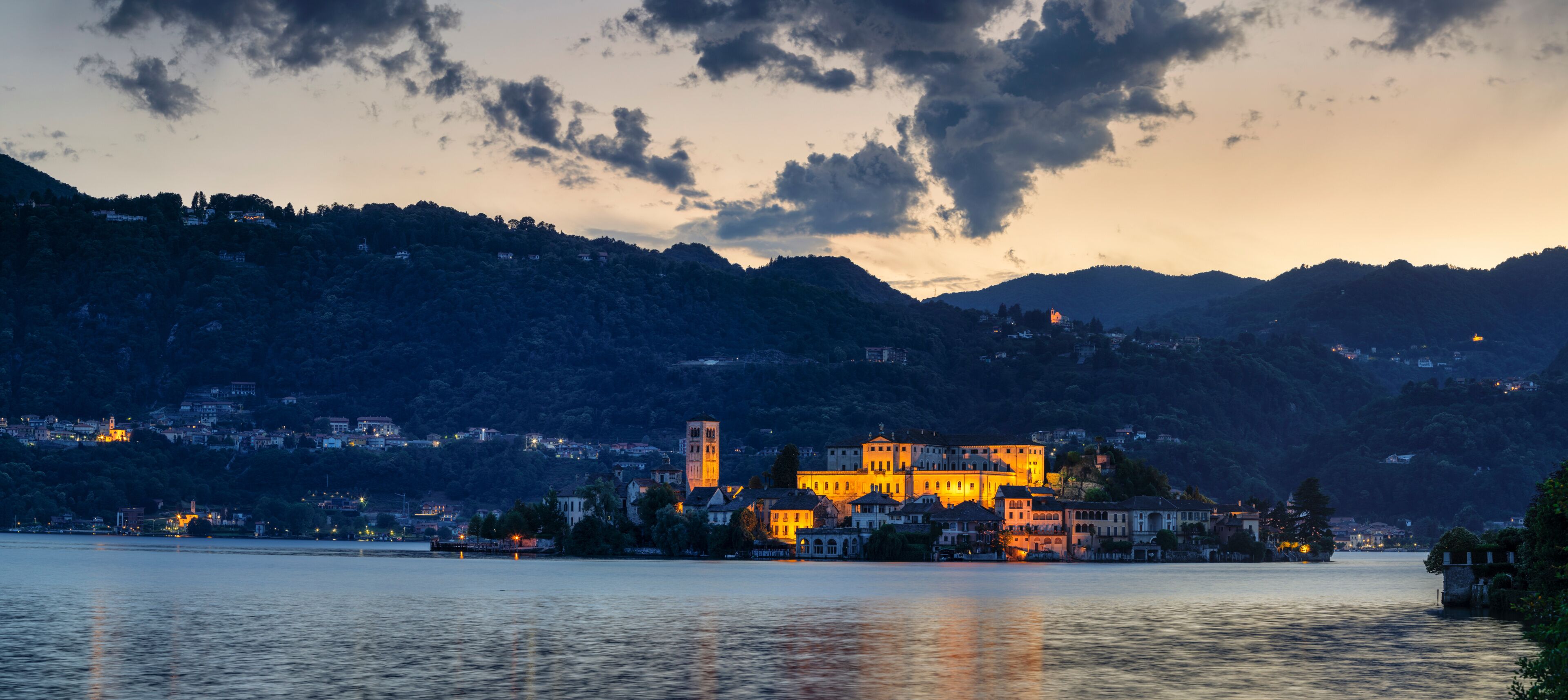 San Giulio Island, Lake Orta (Lago d'Orta), Piedmont, Italian Lakes, Italy, Europe
