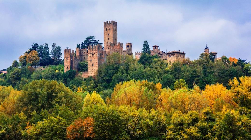 Medieval towns and castles of Italy - Castell'Arquato in Emilia-Romagna