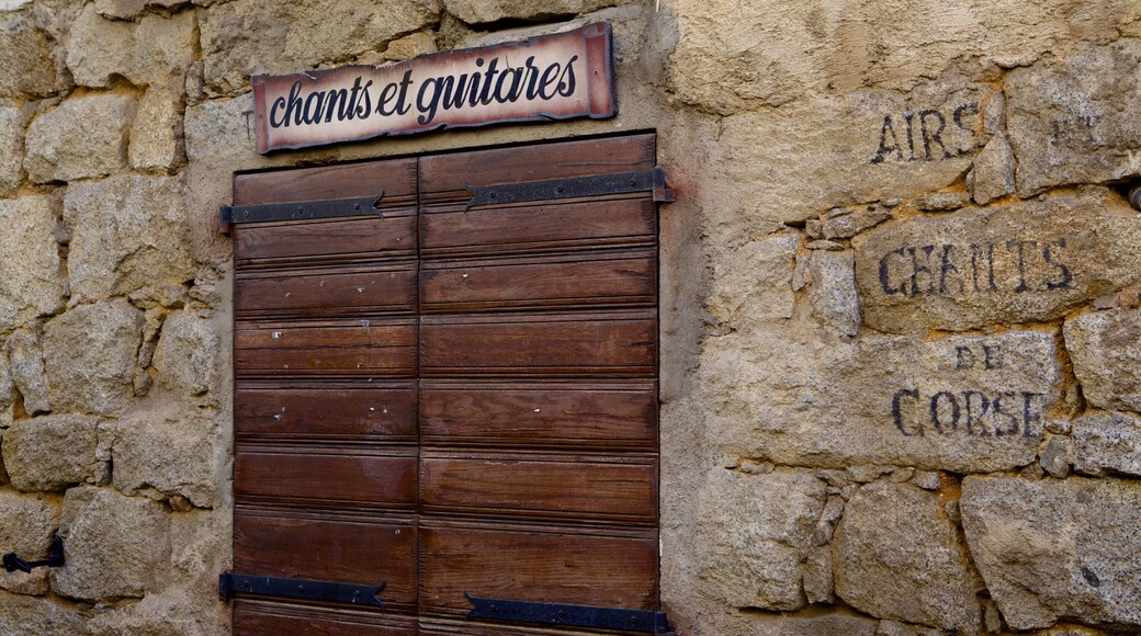 Porto-Vecchio which includes signage