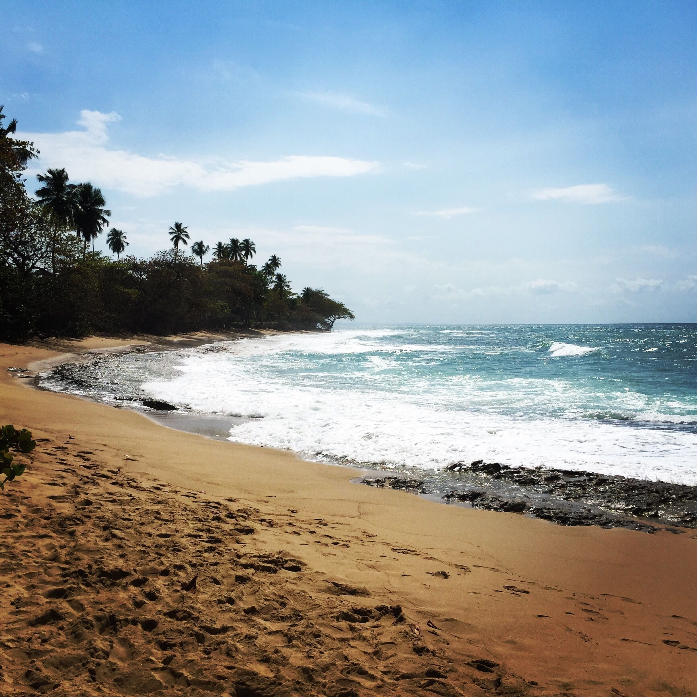 Beautiful beach!! We went here to go snorkeling but unfortunately the water was too dangerous. 