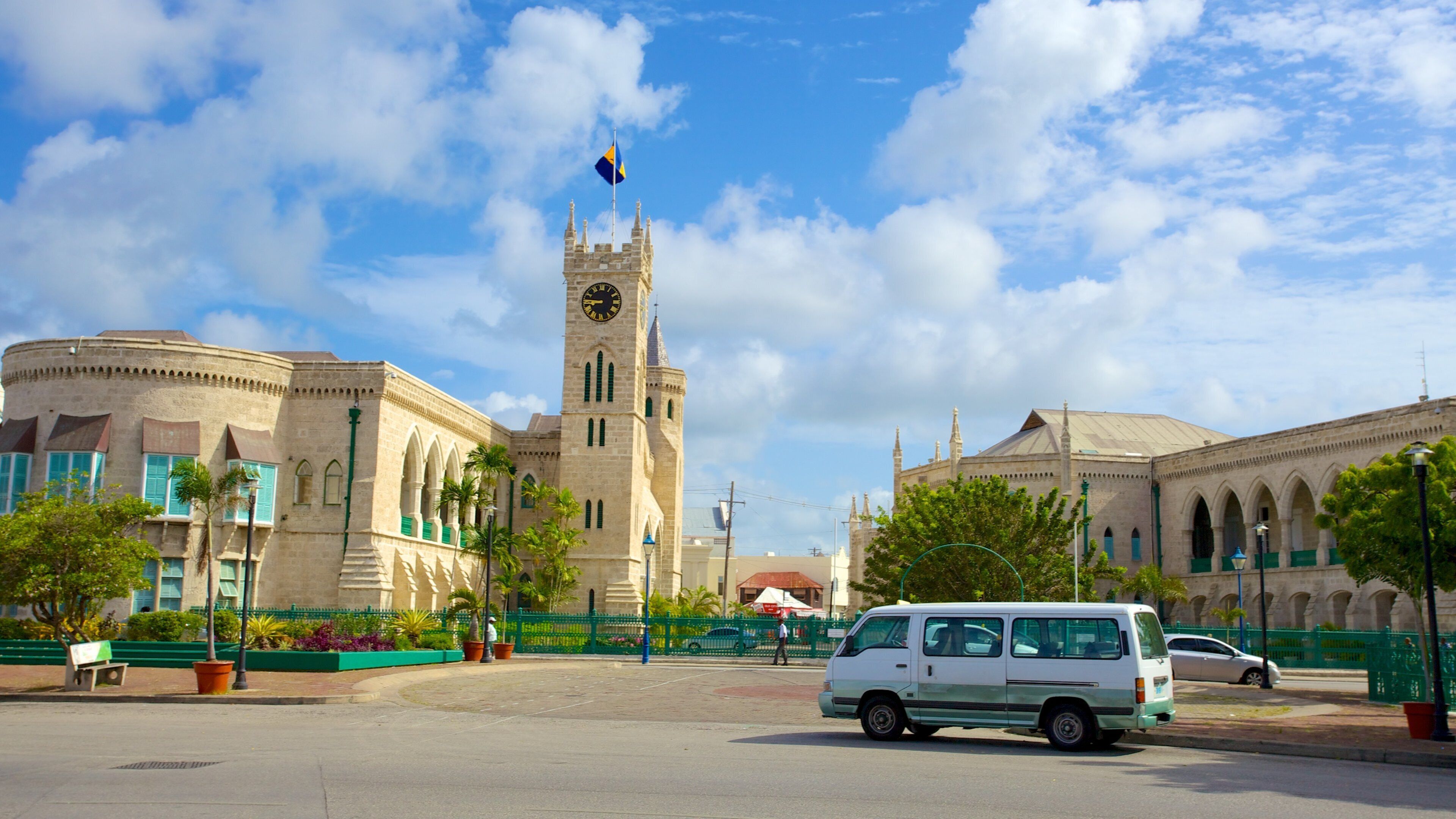 Bridgetown which includes street scenes, heritage architecture and an administrative building