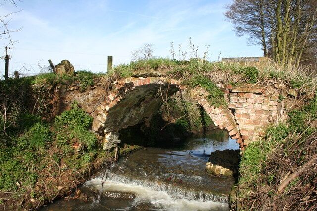 Bridge over the brook An old bridge over the brook at the eastern entrance to The Hollow and alongside Pegnut Woods.