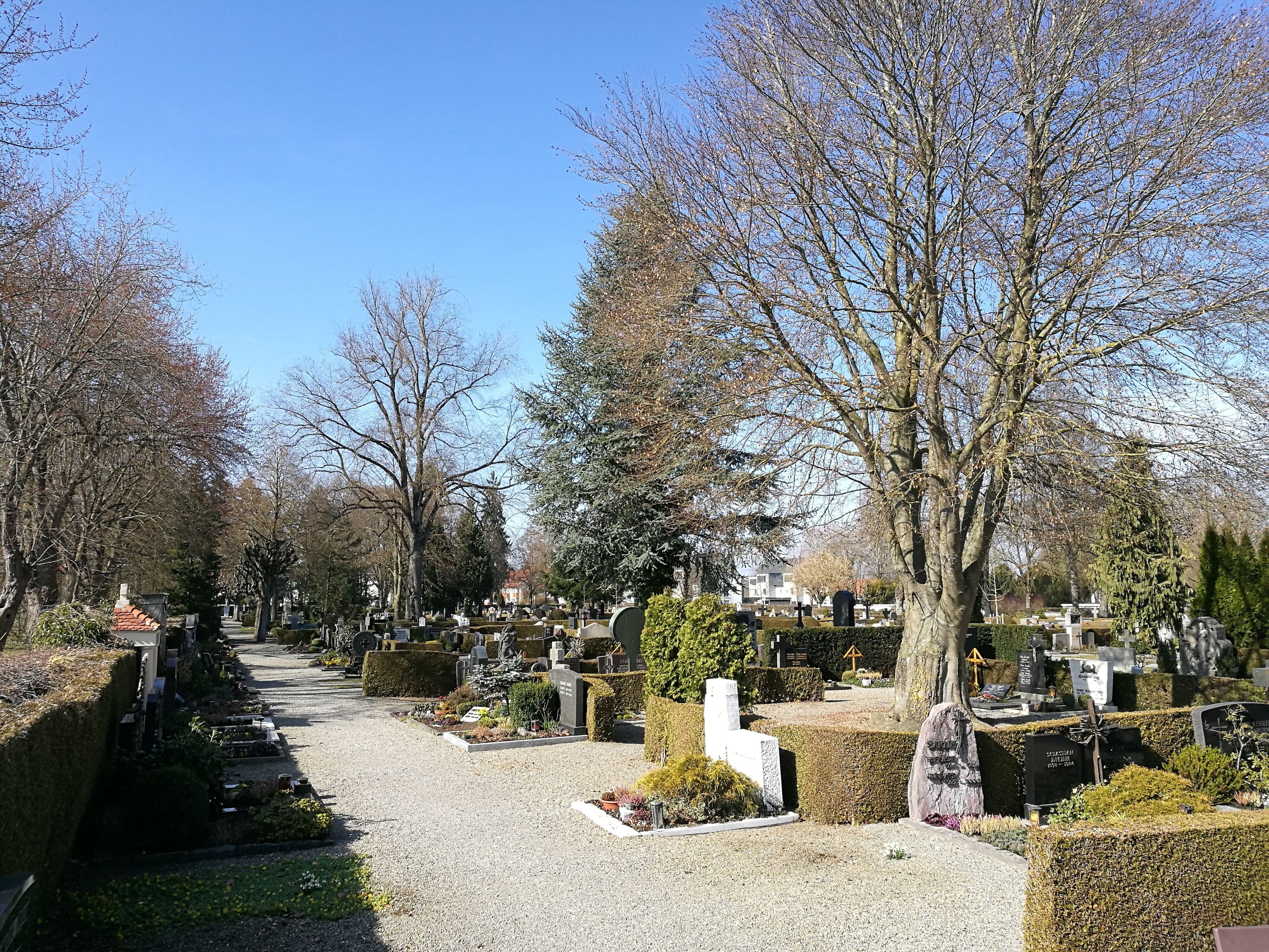 Deutschland (D) - Baden-Württemberg (BW) - Landkreis Sigmaringen (SIG) - Bad Saulgau: "Alter Friedhof", Teil des Landschaftsschutzgebiets "Landschaftsteil bei der Frauenkapelle"