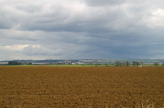 Looking East from the Winteringham Road. The Cemex plant at South Ferriby is visible in the centre of the picture.
