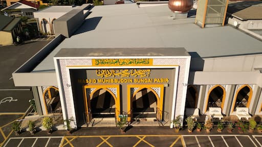 Masjid Muhibbuddin in Sungai Pasir, Sungai Petani during day and night – July 14, 2025