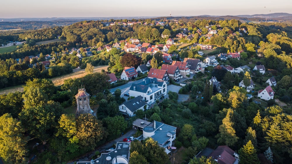 Dorf im Wald