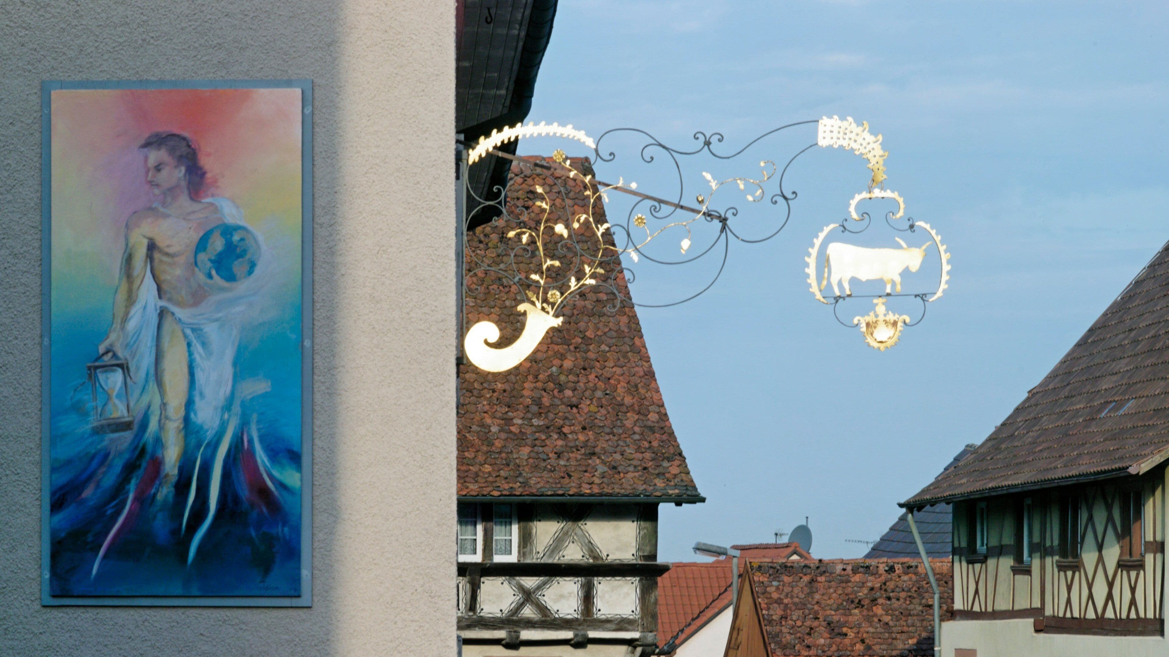 Weil am Rhein showing outdoor art and heritage elements