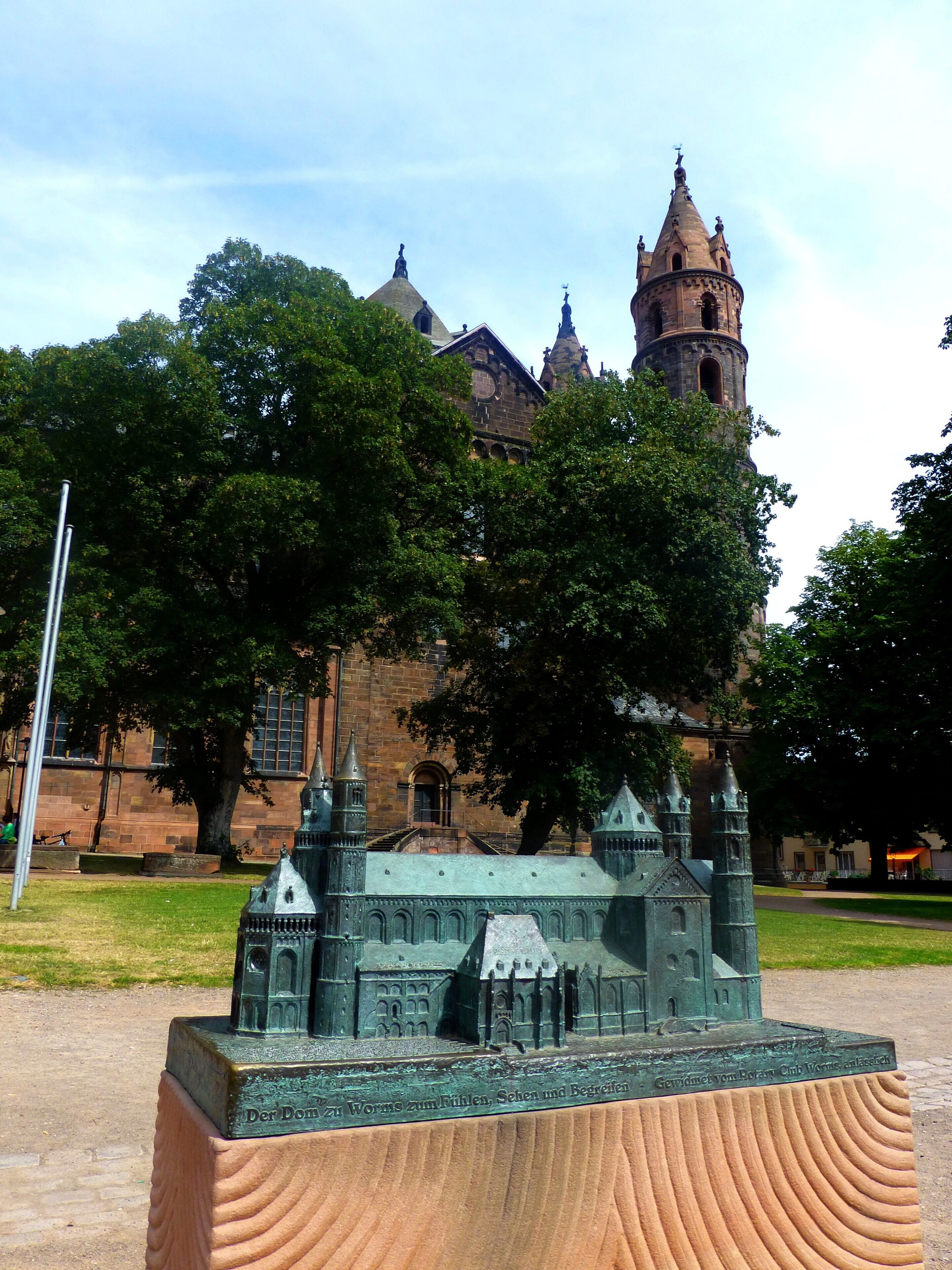 Worms – der Kaiserdom zu Worms als Modell