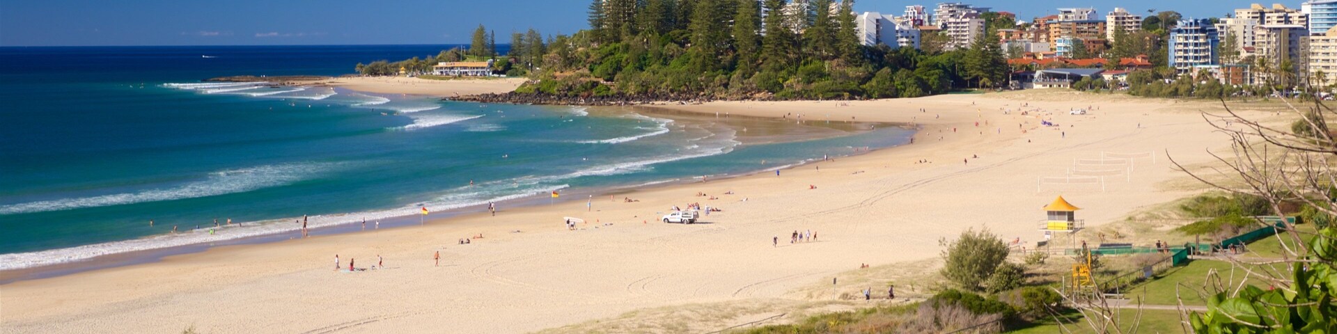 Coolangatta das einen Küstenort, Strand und allgemeine Küstenansicht