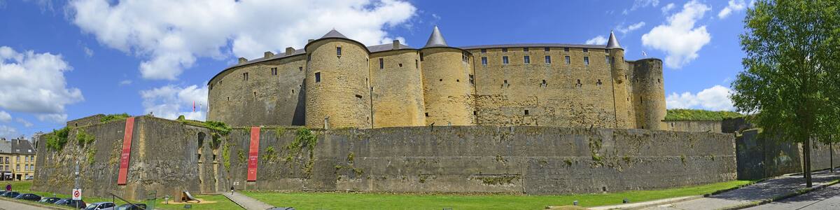 Chateau Fort de Sedan. It is the largest fortified medieval castle in Europe with a total area of 30000 square metres