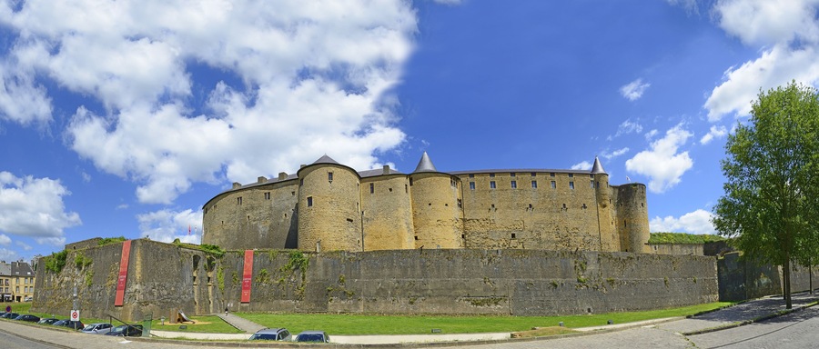 Chateau Fort de Sedan. It is the largest fortified medieval castle in Europe with a total area of 30000 square metres