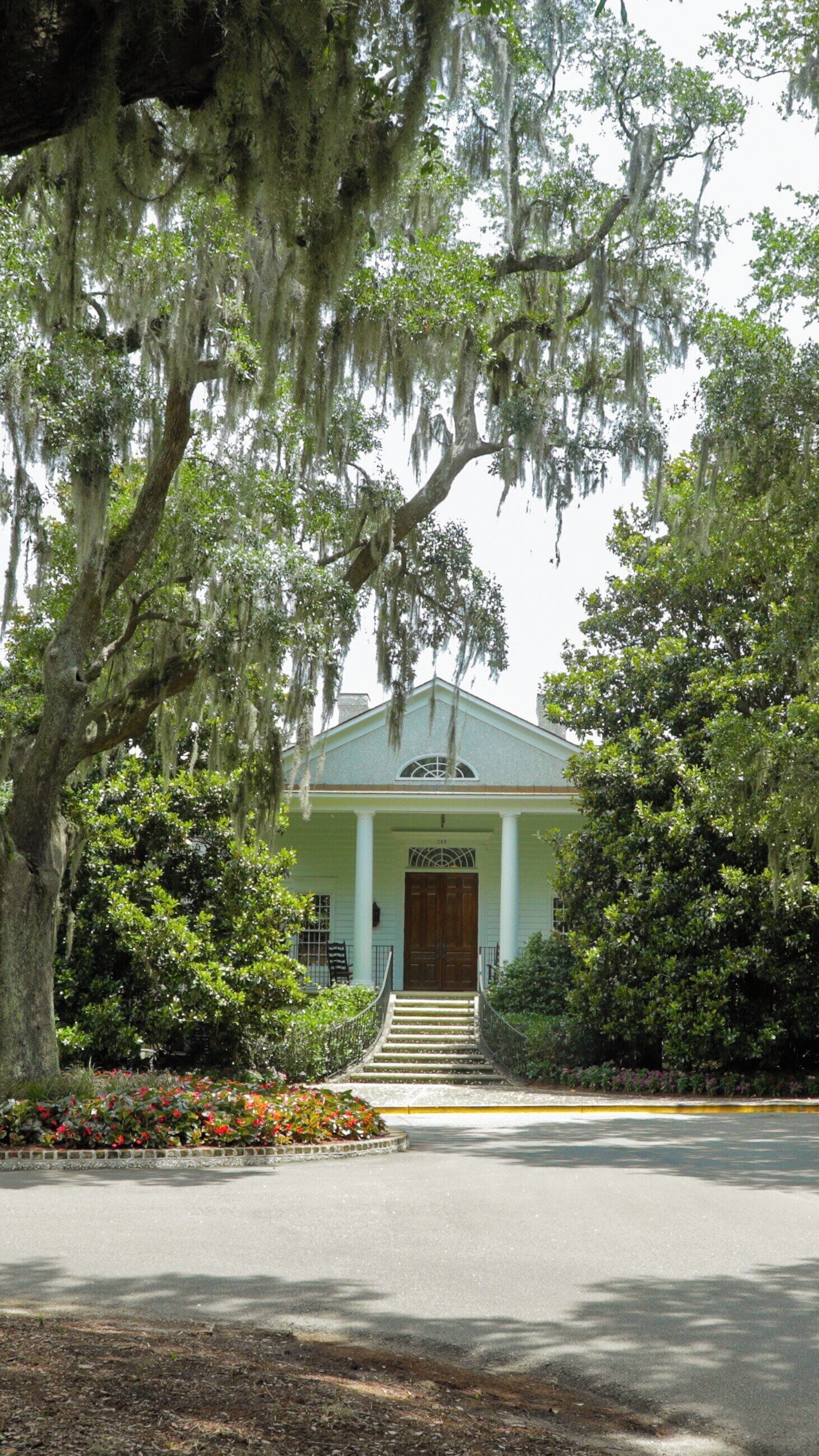 Caledonia Golf and Fish Club offers serene views and rich Southern architecture in Pawleys Island, South Carolina
