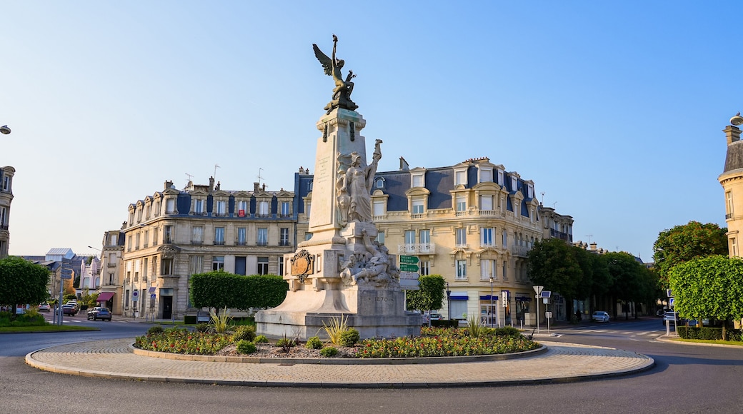 Place de la République ("Republic's Square") in Soissons, France - Roundabout with a classic sculpture celebrating freedom topped with a winged angel carrying a torch