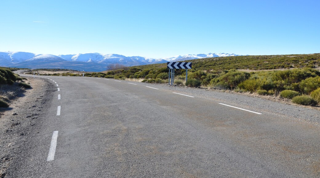 Carretera provincial de Ávila, AV-P-510 entre San Martín de la Vega del Alberche y Barajas, Ávila, España