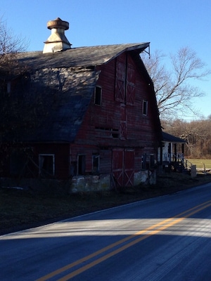 A old run down barn in the hills of New Jersey, near the infamous shades of death road.
#Abandoned