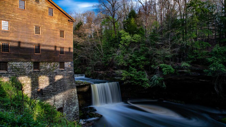 Lanterman's Falls / Lanterman's Mill - Mill Creek Park - Youngstown, Ohio