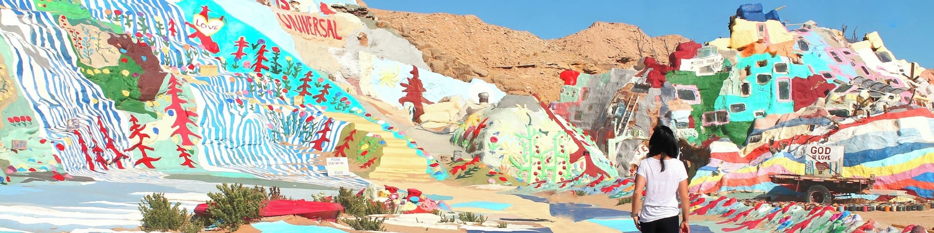 Welcome to Salvation Mountain. Please make sure you follow the yellow brick road as you walk through this man-made masterpiece.
-------------
Salvation Mountain is a hillside visionary environment created by local resident Leonard Knight in the California Desert . As his tribute to God and his message to the world that "God is Love". ❤🙏