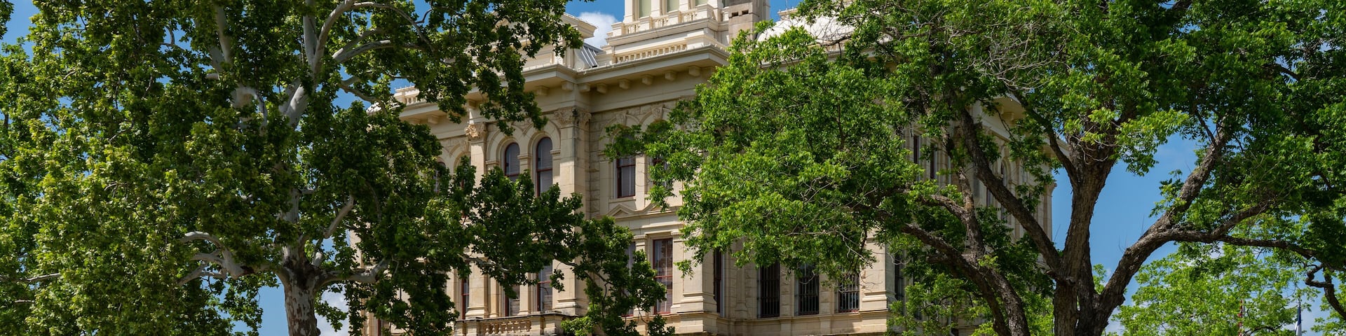 Cameron, Texas - Milam County Courthouse