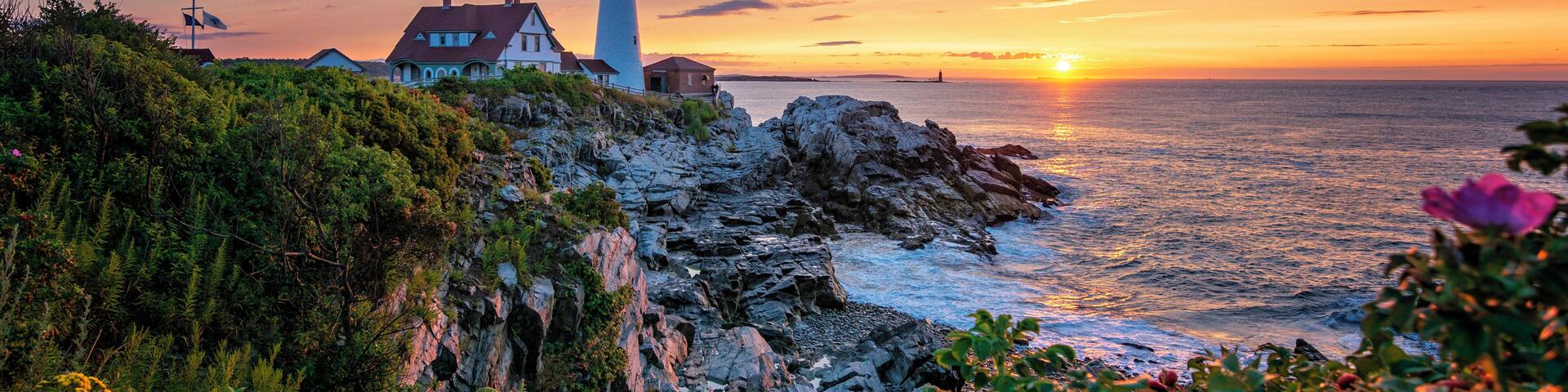 Breathtaking sunrises and views of the Atlantic, a wonderful lighthouse, and a huge beautiful park, what else can you ask for? We went there very early on a cold September morning and it was worth the effort. The place is in the middle of a big park with plenty of parking spaces.
#MyBackyard
