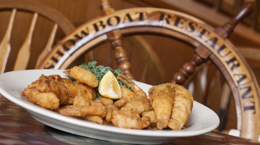 Chesaning showing food