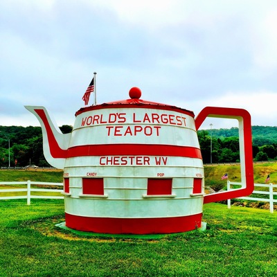 Roadside Americana... The Worlds Largest Teapot!