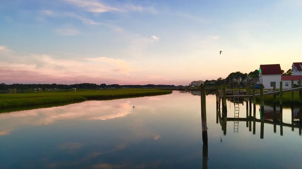 Another #sunset shot off the gorgeous Eastern shore of Virginia #virginiacoast #chincoteague #summer
