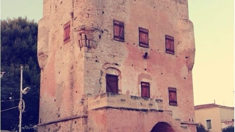 One of the oldest buildings in Aigina, now used for cultural events.