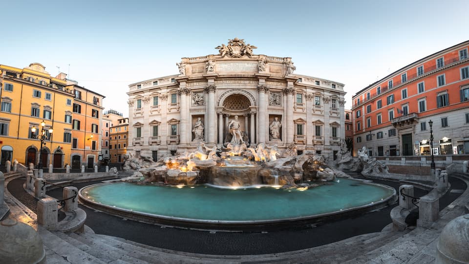 View of Fontana di Trevi fountain, in Roma, Lazio, Italy..