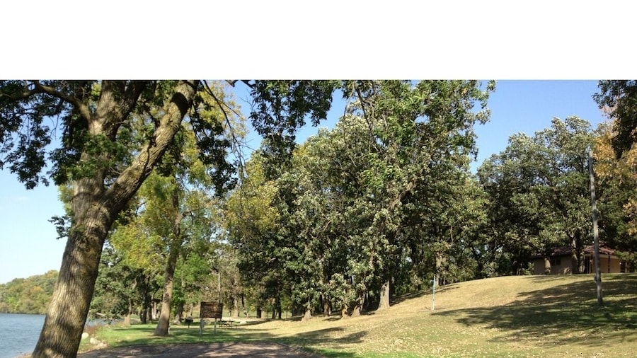 Residing on the eastern shores of Crystal Lake, this beautiful park features a small beachfront, large picnic area, a playground and a frisbee golf course.