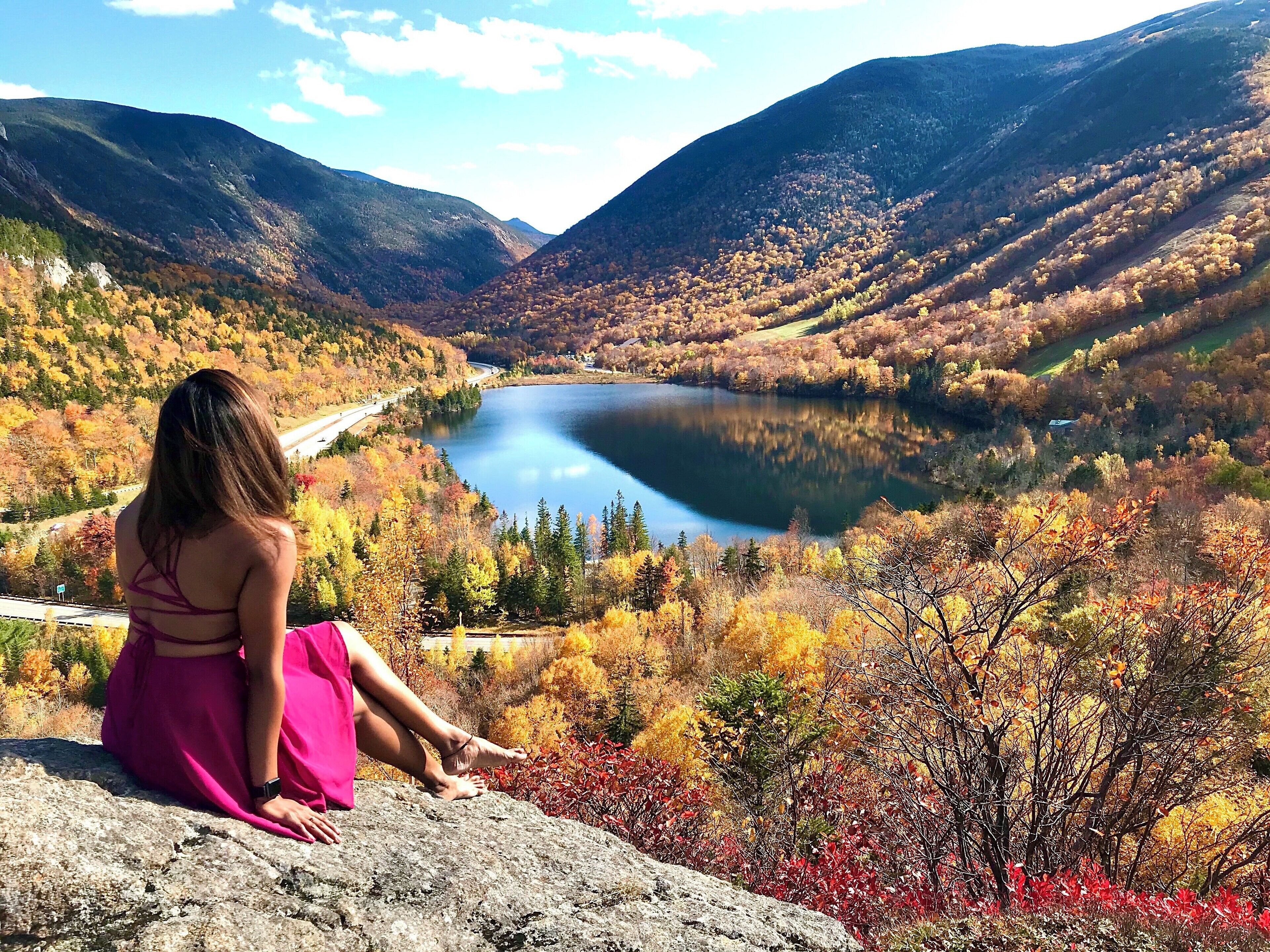 This beautiful view is located in white mountains, New Hampshire..I had a bliss of my first fall here.. #MyBackyard