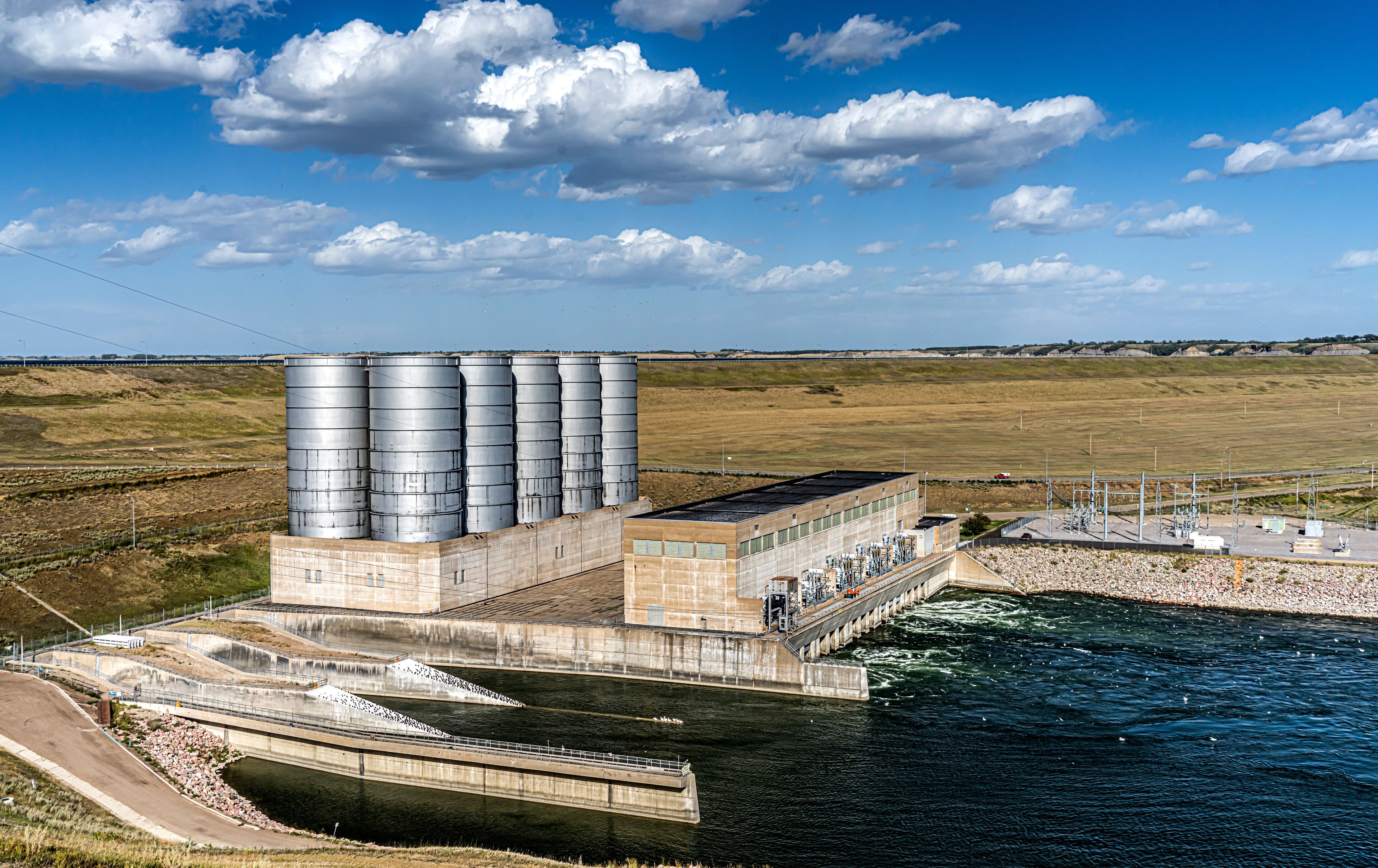 Garrison Dam Powerhouse and other assorted building, tanks around and attached to Dam in North Dakota.