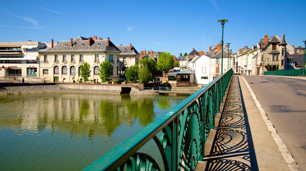 Vierzon mettant en vedette pont