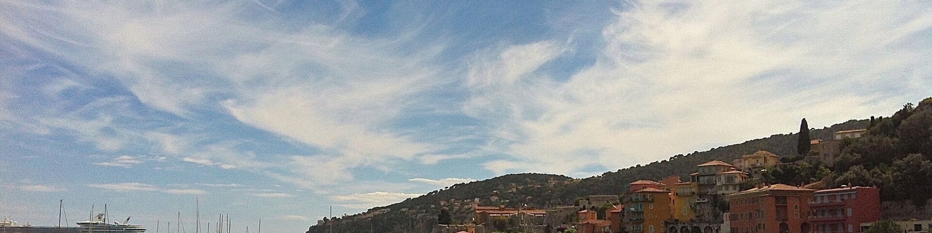 Stayed in Villefranche for a week while on a 2 month Europe journey. It was definitely what we needed, a relaxing spot with a great beach and warm water. lots of places to train to if you want to explore, just a great destination for a relaxing time
#waterlust