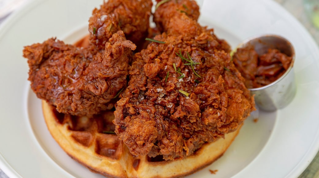 The Spoon Trade is one of my favorite places to brunch on the Central Coast of California. Delicious farm to table meals that change seasonally. I HIGHLY recommend the fried chicken and sourdough waffles.
#Trovember #food