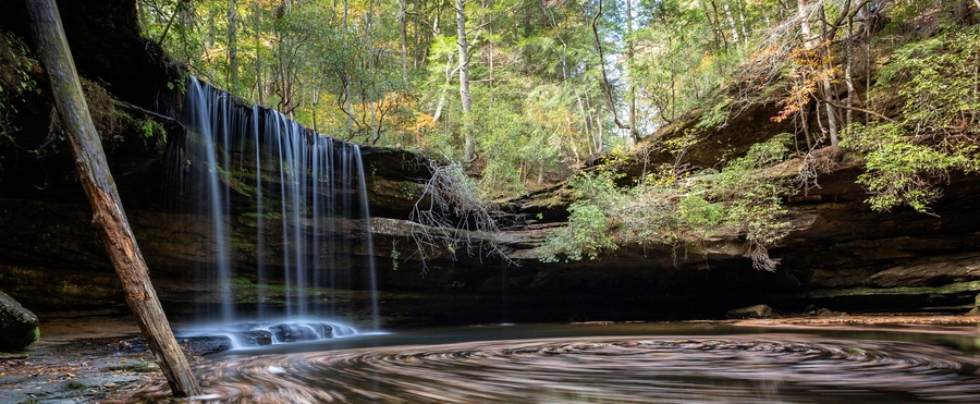 The current made a spectacular swirl in the water during the long exposure shot
#BVS100K #Waterfall #explore #travel #outdoors #alabama #hike #water #river #autumn #landscapes