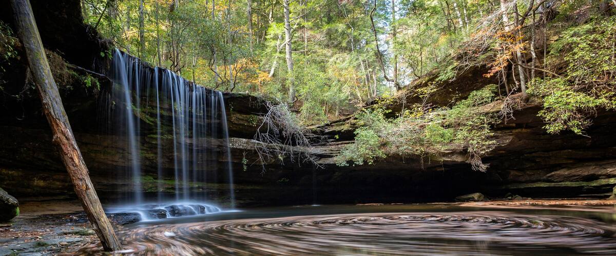 The current made a spectacular swirl in the water during the long exposure shot
#BVS100K #Waterfall #explore #travel #outdoors #alabama #hike #water #river #autumn #landscapes