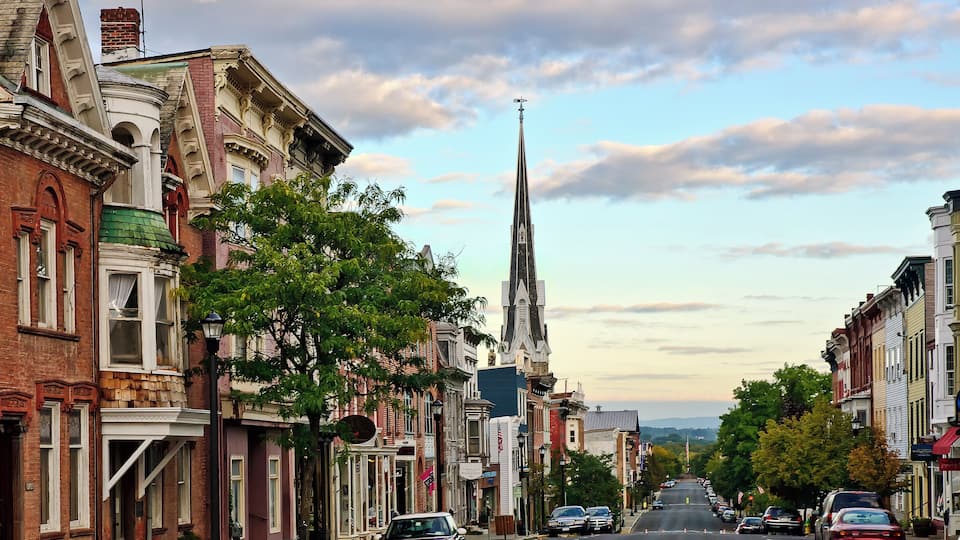 Warren Street at dawn in Hudson, New York