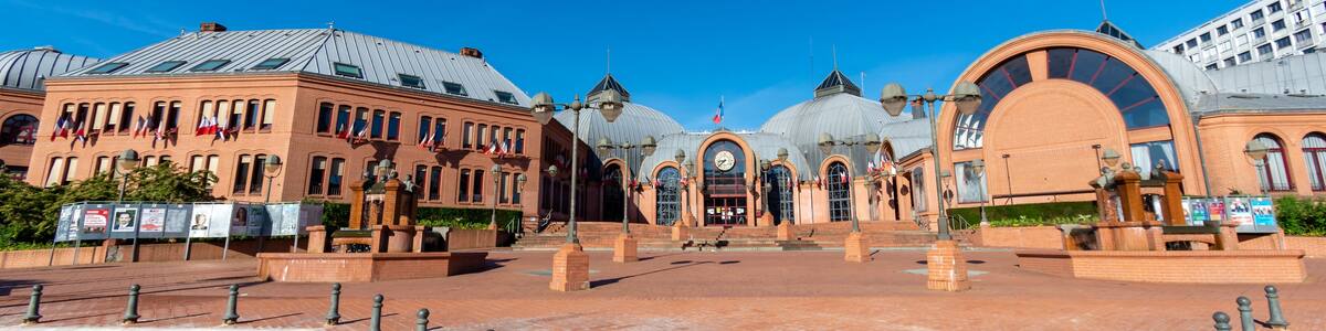 Vue extérieure du bâtiment de la mairie de Vitry-sur-Seine, ville située dans le département du Val-de-Marne, au sud-est de Paris, France