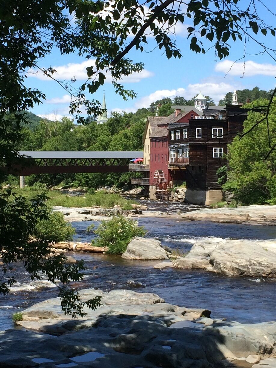 The back of Miller's Cafe along the Ammonoosuc River. #waterlust
#StunningStructures