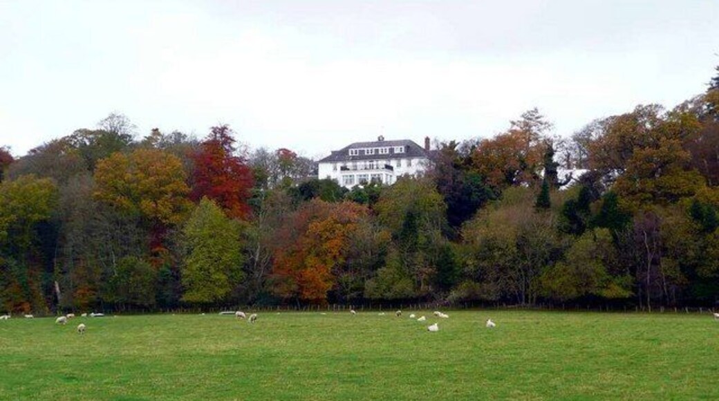 Enterkine House from the River Ayr Way Built in 1939 to replace an earlier late eighteenth century mansion, Enterkine House is now a high class hotel and restaurant.