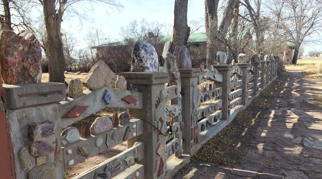 The historic Shaffer Hotel was built by Clem “Pop” Shaffer in 1923 in this lovely mountain town, replete with a handcrafted wall made of cement and miscellaneous rocks and gems depicting local animals, real and legend.