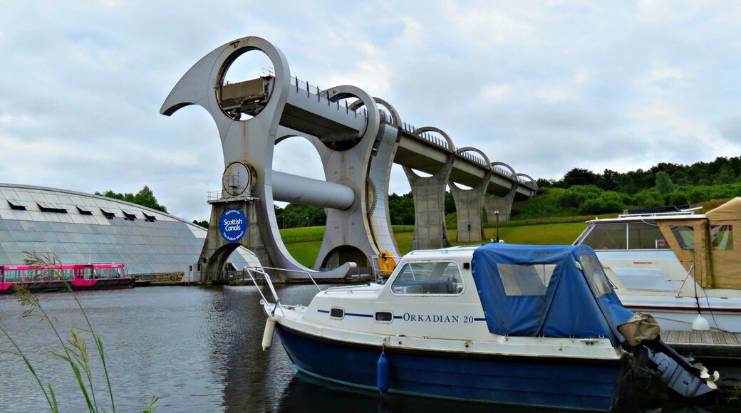 📍The Falkirk Wheel, Falkirk
The Falkirk Wheel is the world’s only rotating boatlift, which is used to connect the Forth & Clyde and Union canals in central Scotland.
The Falkirk Wheel is a magnificent, mechanical marvel which has been constructed to 21st century, state-of-the-art engineering. It is already being recognised as an iconic landmark worthy of Scotland's traditional engineering expertise.