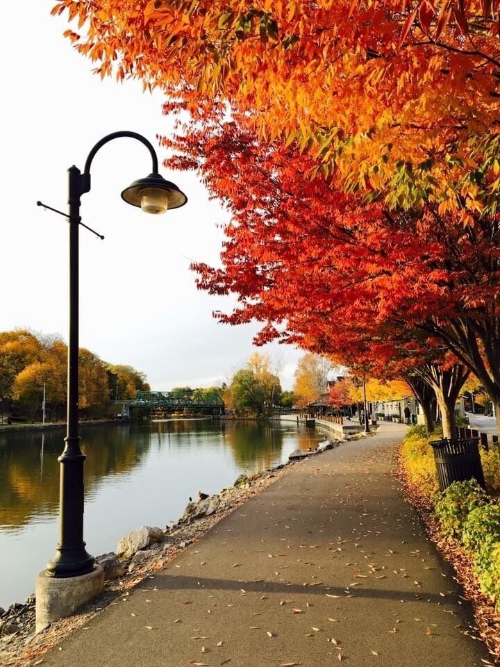 Schoen Place, great spot to take a walk, do some shopping, or grab a bite. 